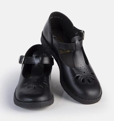 Bata Betty Women's Teardrop Uniform School Shoes