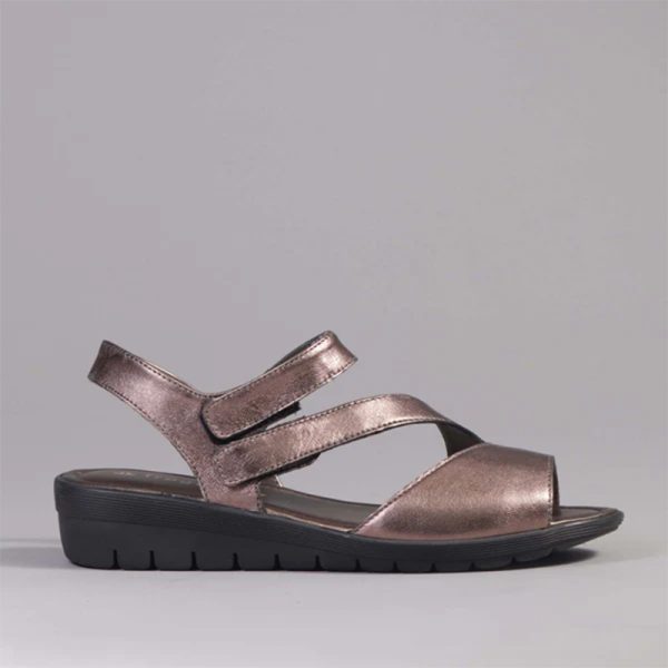 Froggie Velcro Sandal in Lead Metallic - 12538