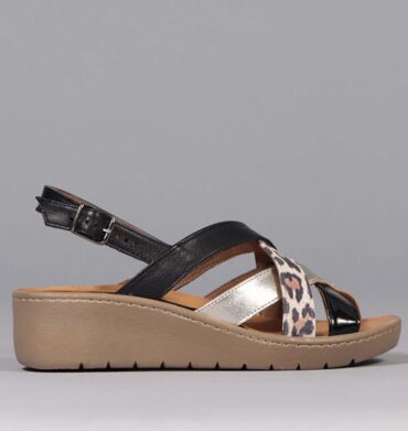 Froggie Strappy Slingback Sandal in Black - 12534
