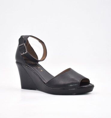 Froggie 12422 Ankle Strap Wedge Sandal in Black