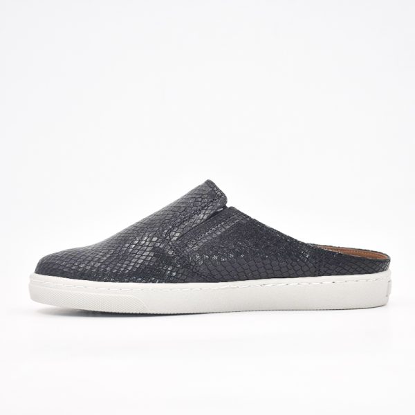 Froggie 12584 Slip-on Sneaker with Removable in Black - Image 6