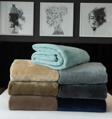 Aranda Belfiore Hotel Blanket Collection
